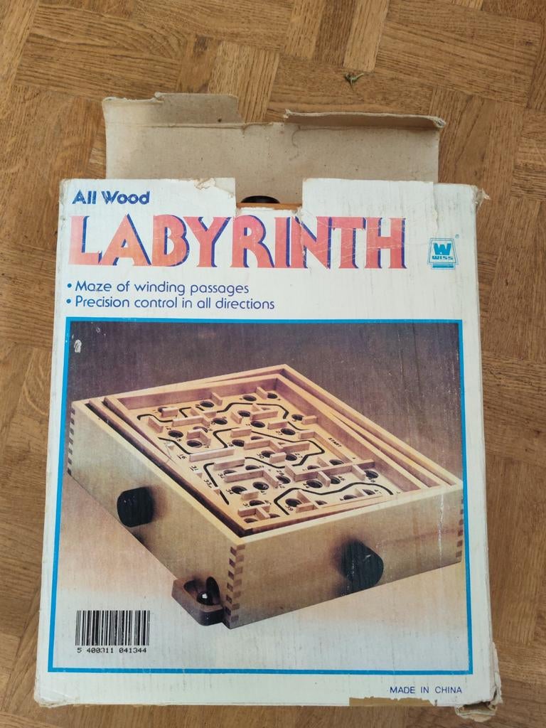 Labyrint, houten behendigheidsspel, Ophalen