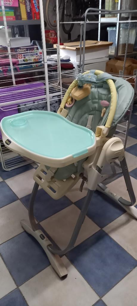 Chaise haute bébé Chicco, Enfants & Bébés, Enlèvement, Comme neuf, Chaise évolutive, Ceinture(s)