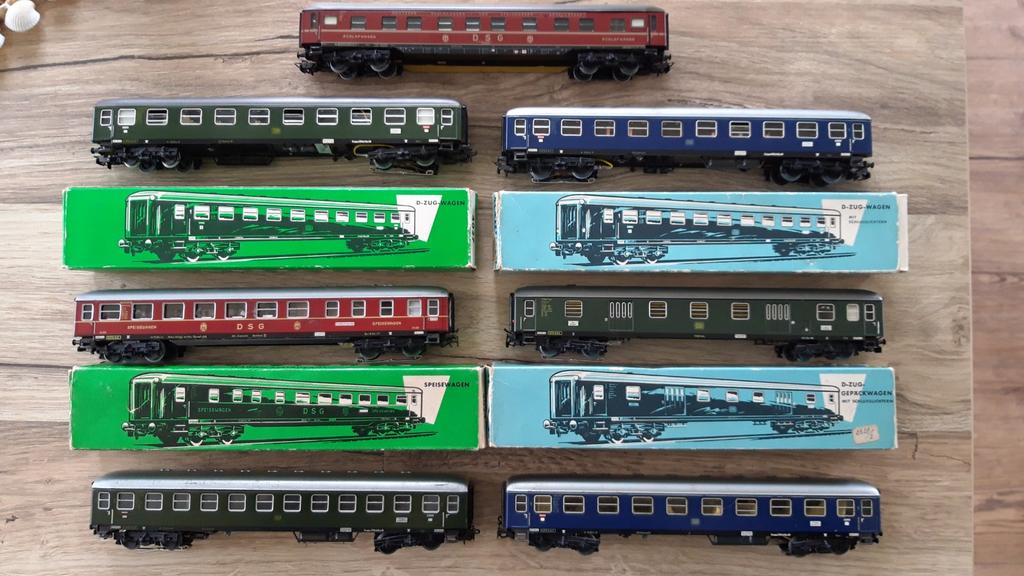 Chariots métalliques Marklin 7 avec éclairage extérieur, Enlèvement ou Envoi