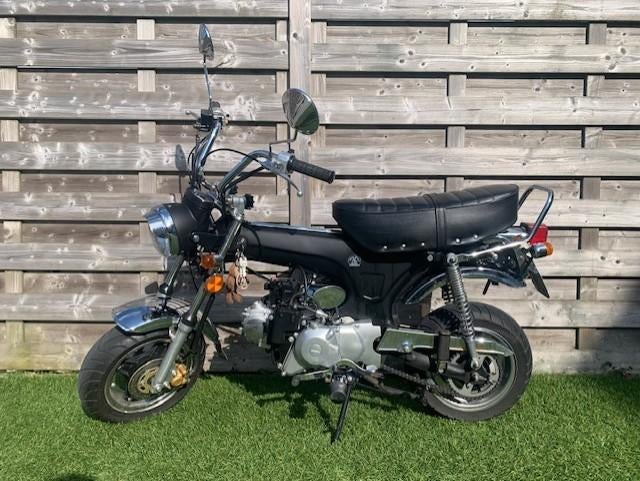 Zhenhua DX OT Mat Zwart ( klasse B) + toebehoren ( 2023), Fietsen en Brommers, Brommers | Honda, Ophalen, Gebruikt, Overige modellen