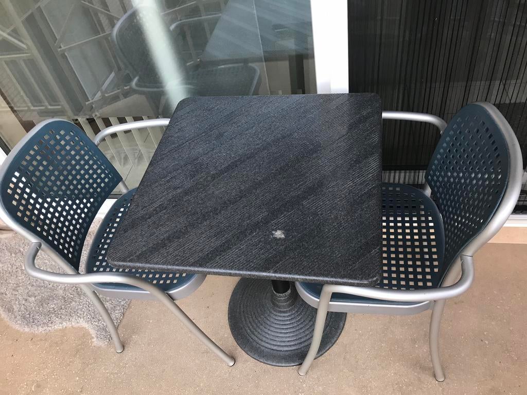 Terrastafel en 2 stoelen  “ Depadova “, Ophalen, Zo goed als nieuw, Vierkant, Plastic