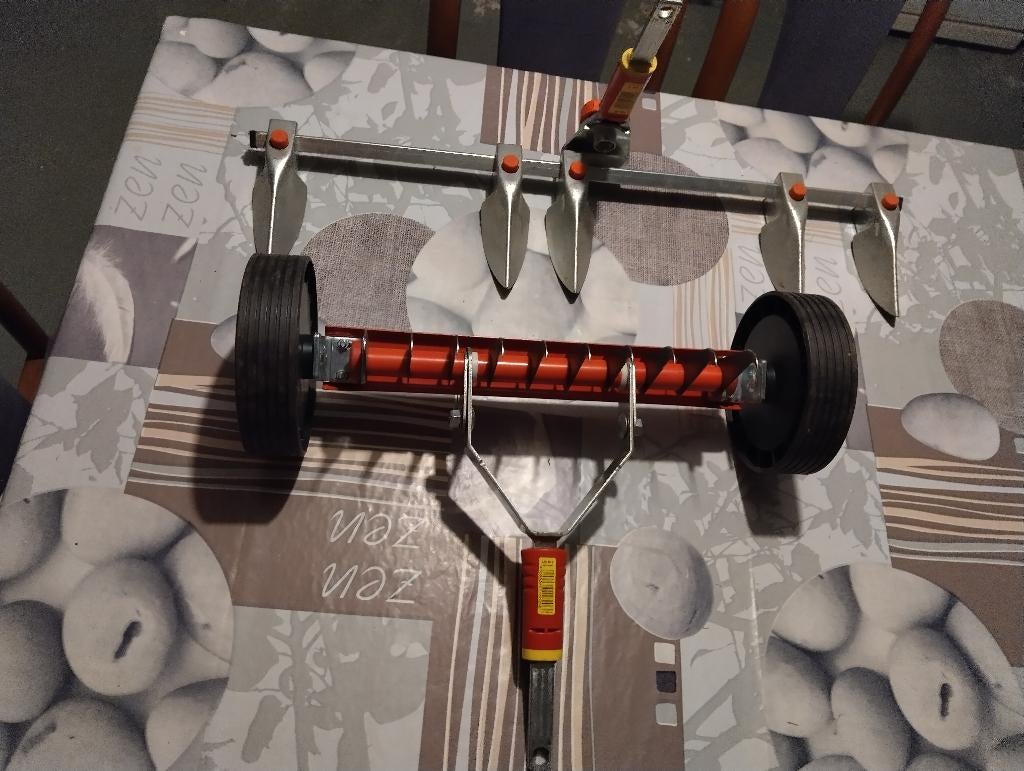 Semoir et scarificateur, tous deux Wolf Garden, Enlèvement, Utilisé, Autres types, Wolf Garten