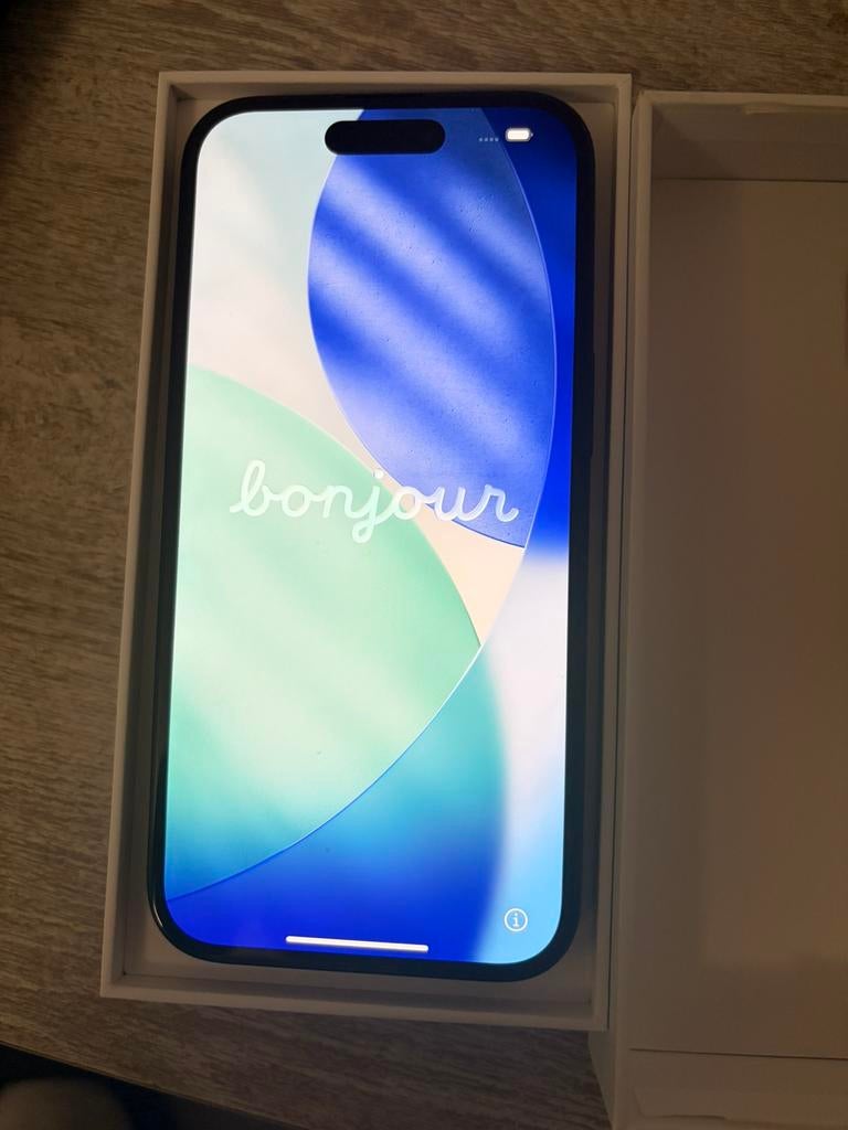 Te koop Iphone 15, Télécoms, Téléphonie mobile | Huawei, Comme neuf, Enlèvement, Sans abonnement, Sans simlock