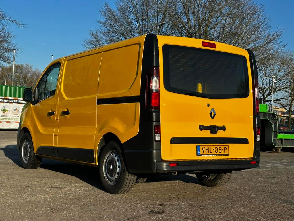 Renault Trafic / 2020 / 200.000km, Euro 6, 3 places, Boîte manuelle, Diesel