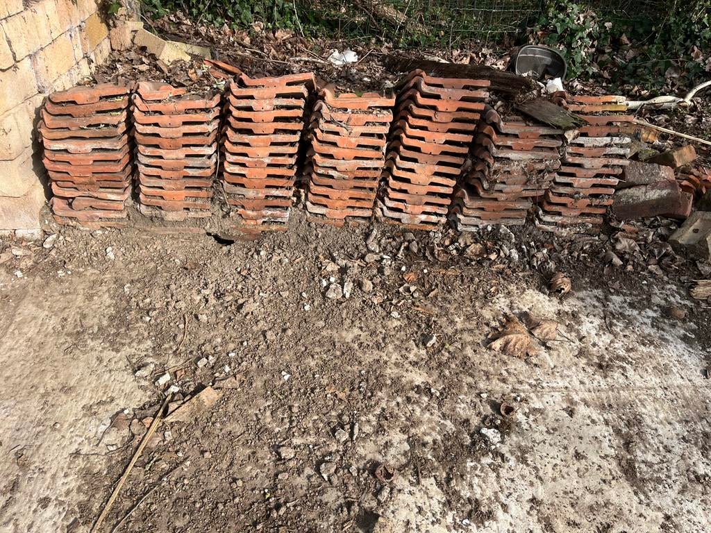 Dakpannen te koop – goede staat, af te halen, Doe-het-zelf en Bouw, Dakpannen en Dakbedekking, Ophalen, Steen of Klei, Zo goed als nieuw