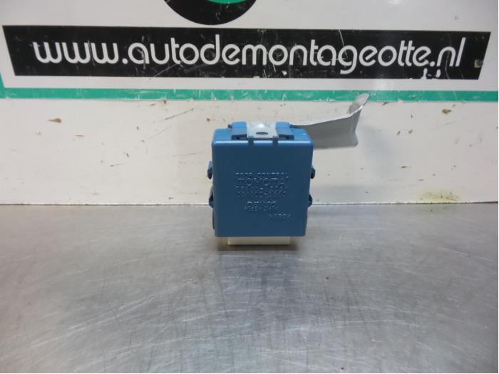 Module verrouillage central des portes d'un Toyota Yaris (Ya, Autos : Pièces & Accessoires, -, 3 mois de garantie, Toyota, Utilisé
