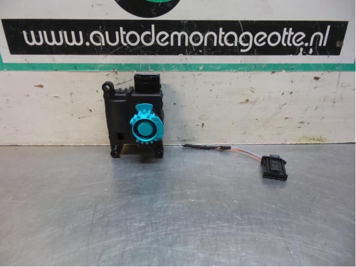 Kachelklep Motor van een Renault Megane (Megane 09-), Gebruikt, -, Renault, -