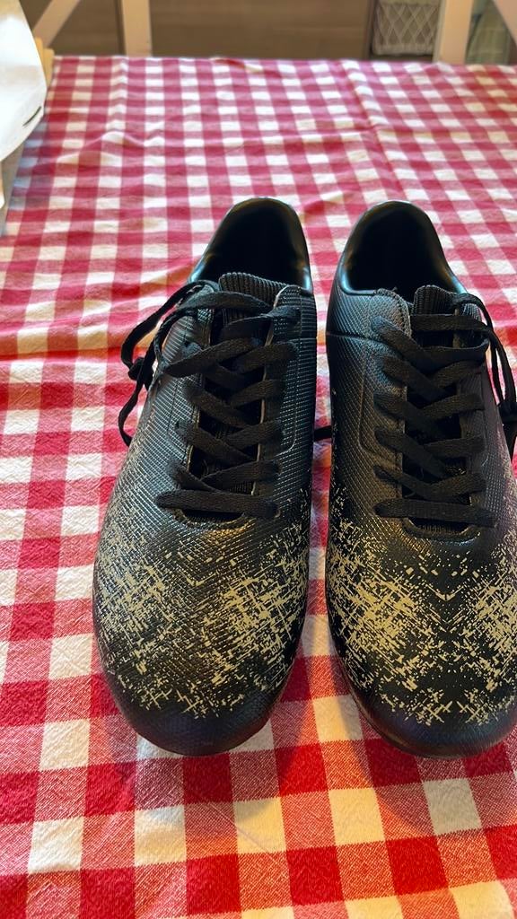 Nieuwe voetbalschoenen, Ophalen, Nieuw, Schoenen