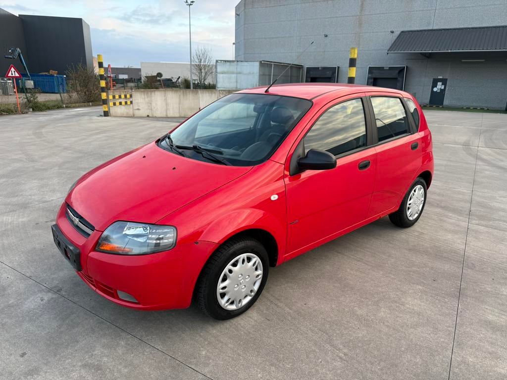 Chevrolet Kalos 1.2 Benzine , 2007 , 150.000 KM, Auto's, Chevrolet, Zwart, Kalos, Bedrijf, Handgeschakeld