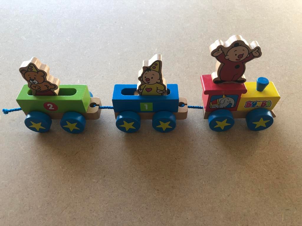 Bumba houten trein., Verzamelen, Verrassingseieren, Ophalen, Zo goed als nieuw