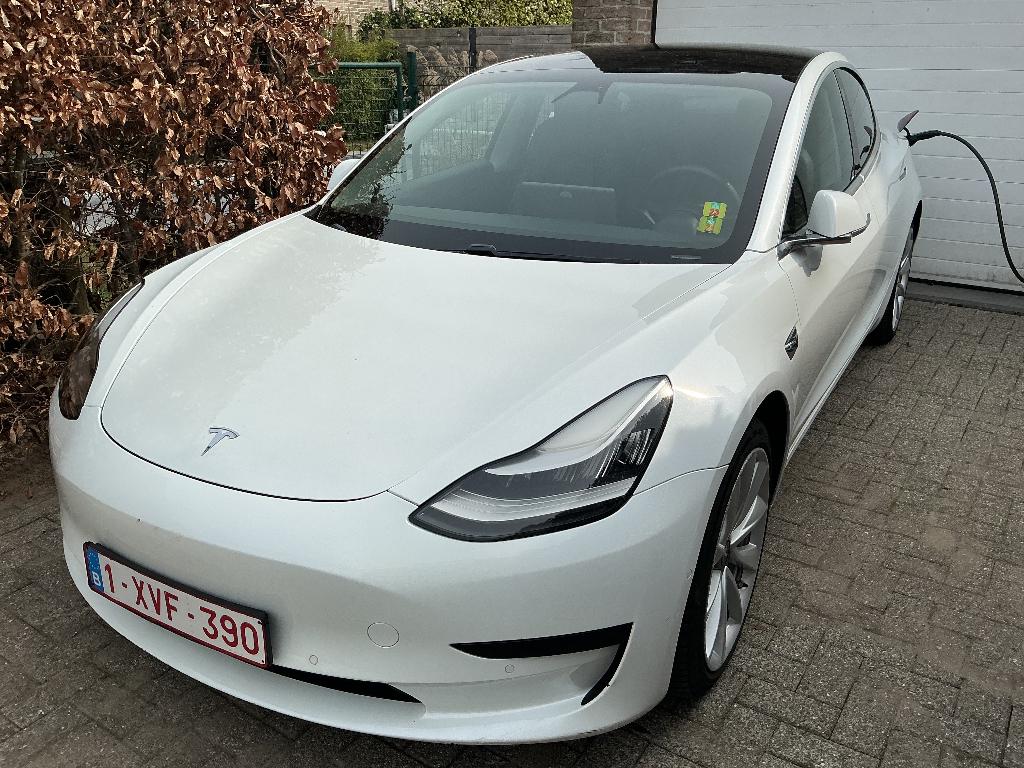 Tesla Model 3 SR Plus met autopilot en FSD, gekeurd VVK, Autos, Achat, 4 portes, Noir, 0 cylindres
