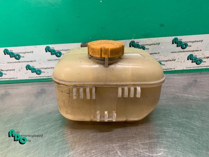 Expansievat van een Opel Astra (Astra H 04-), Gebruikt, -, -, Opel