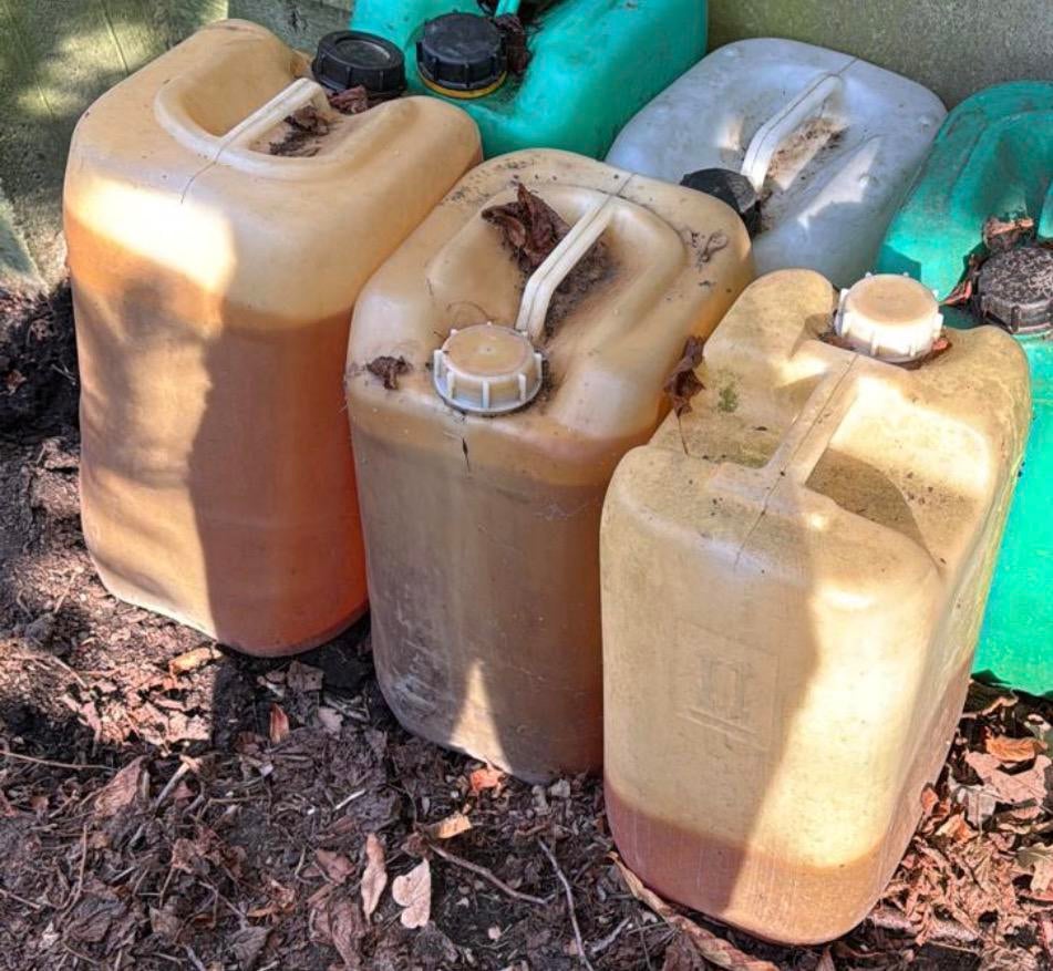 60 Liter Oude mazout van 8 a 10 jaar oud., Doe-het-zelf en Bouw, Chauffageketels en Boilers, Ophalen