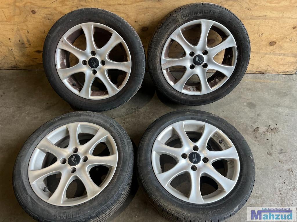 DAIHATSU SIRION 2 Velgen 4x100 54.1 15 inch, Ikeda-shi 1-1
563-8651  Osaka, Gebruikt, Info@daihatsu.co.jp, Band(en)