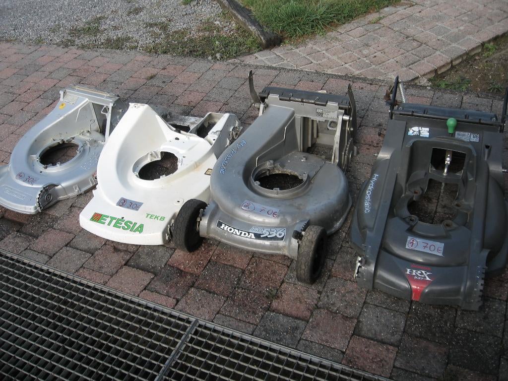 Tondeuse chassis HONDA et autre, Jardin & Terrasse, Tondeuses à gazon, Honda, Tondeuse rotative, Tondeuses à gazon à essence, Utilisé