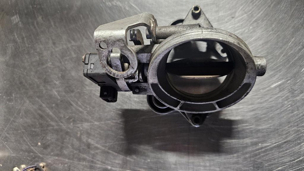 Gasklephuis secondair BMW 3-serie 320i 323i 328i 13541748840, -, Origine de la pièce connue, Utilisé, -