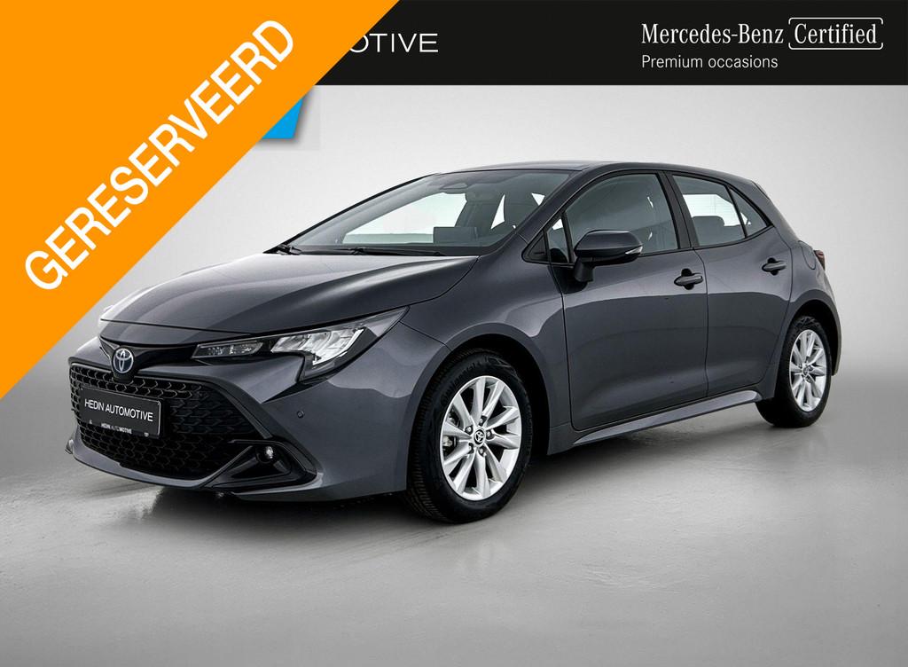 Toyota Corolla Hatchback 1.8 Hybrid Dynamic e-CVT | Parkeers, Auto's, Toyota, Gebruikt, 4 cilinders, Corolla, 5 zetels