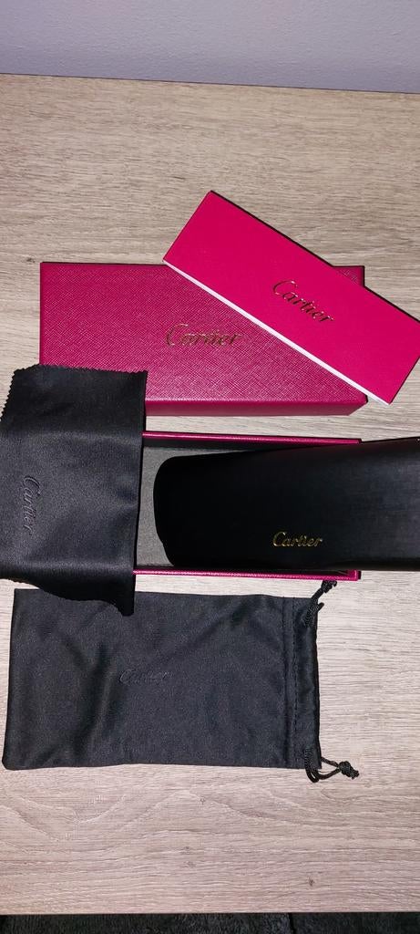 Lunette de soleil, Enlèvement, Lunettes