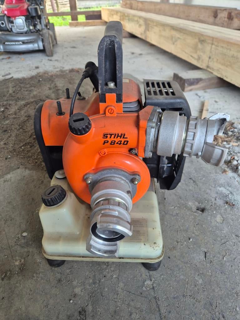 Waterpomp, Enlèvement