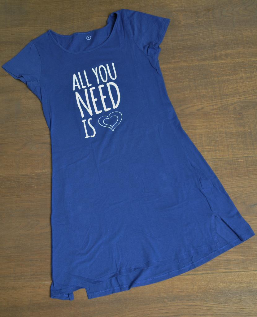 F68. Robe de nuit pour dame de taille S, Kleding | Dames, Pyjama's, Ophalen of Verzenden, Zo goed als nieuw, Maat 36 (S)