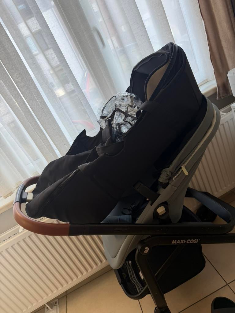 Compacte kinderwagen Maxi cosi 3 in 1, Kinderen en Baby's, Kinderwagens en Combinaties, Gebruikt, Verstelbare duwstang, Maxi-Cosi