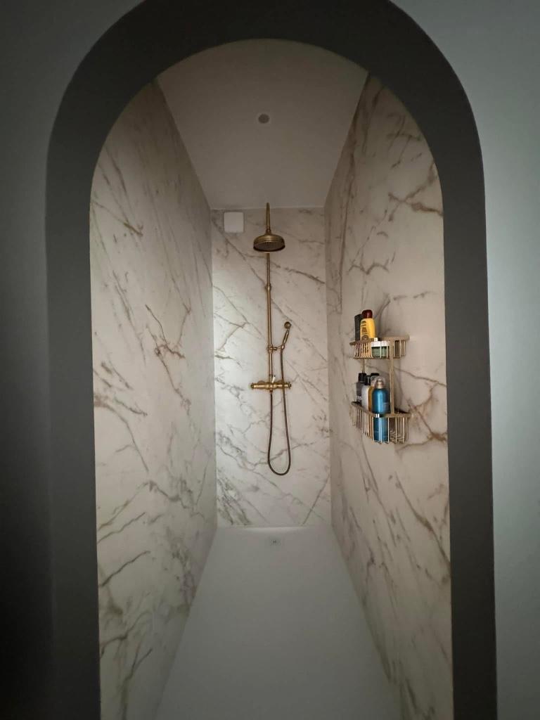 Vloerwerken of in onderaanneming, Diensten en Vakmensen