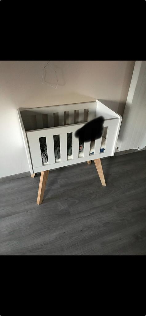 Baby bedje plus aerosleep matras en aerosleep hoezen, Kinderen en Baby's, Ophalen, Zo goed als nieuw, Wieg