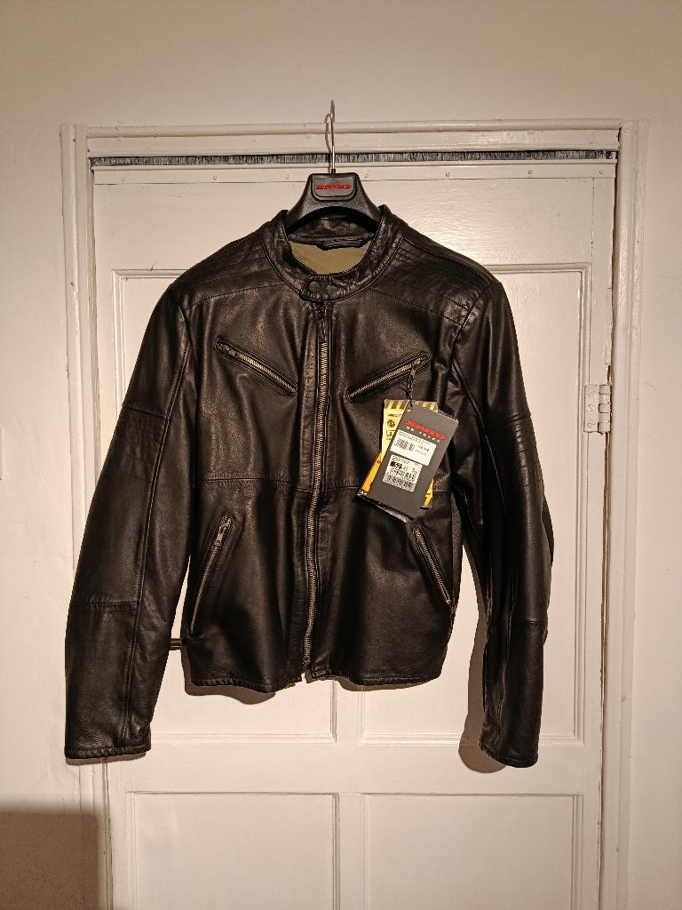 Veste moto SPIDI cuir. Model GARAGE ROBUST. Neuve!, Veste en cuir, Manteau | cuir, Enlèvement, Neuf, avec ticket