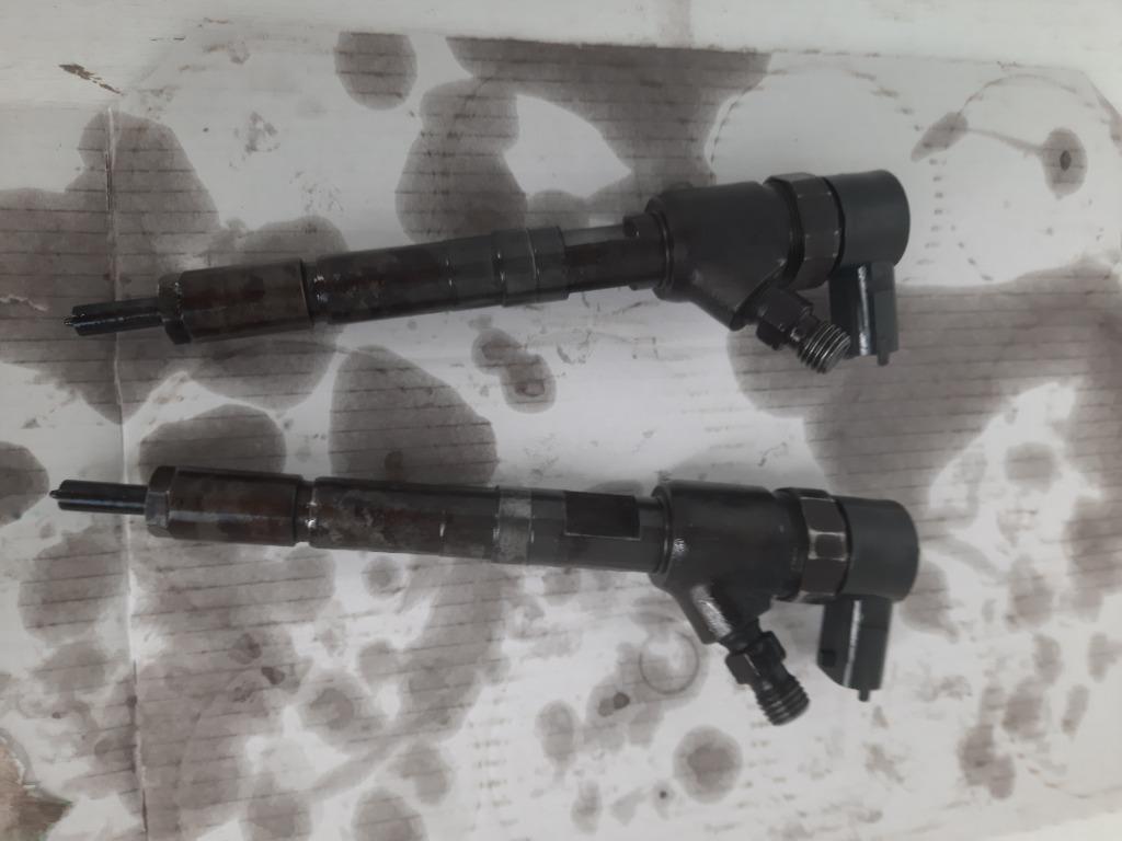 2 injecteurs 1.3 diesel cdti jtd pour pièces, Auto-onderdelen, Brandstofsystemen, Fiat, Ford, Opel, Ophalen of Verzenden