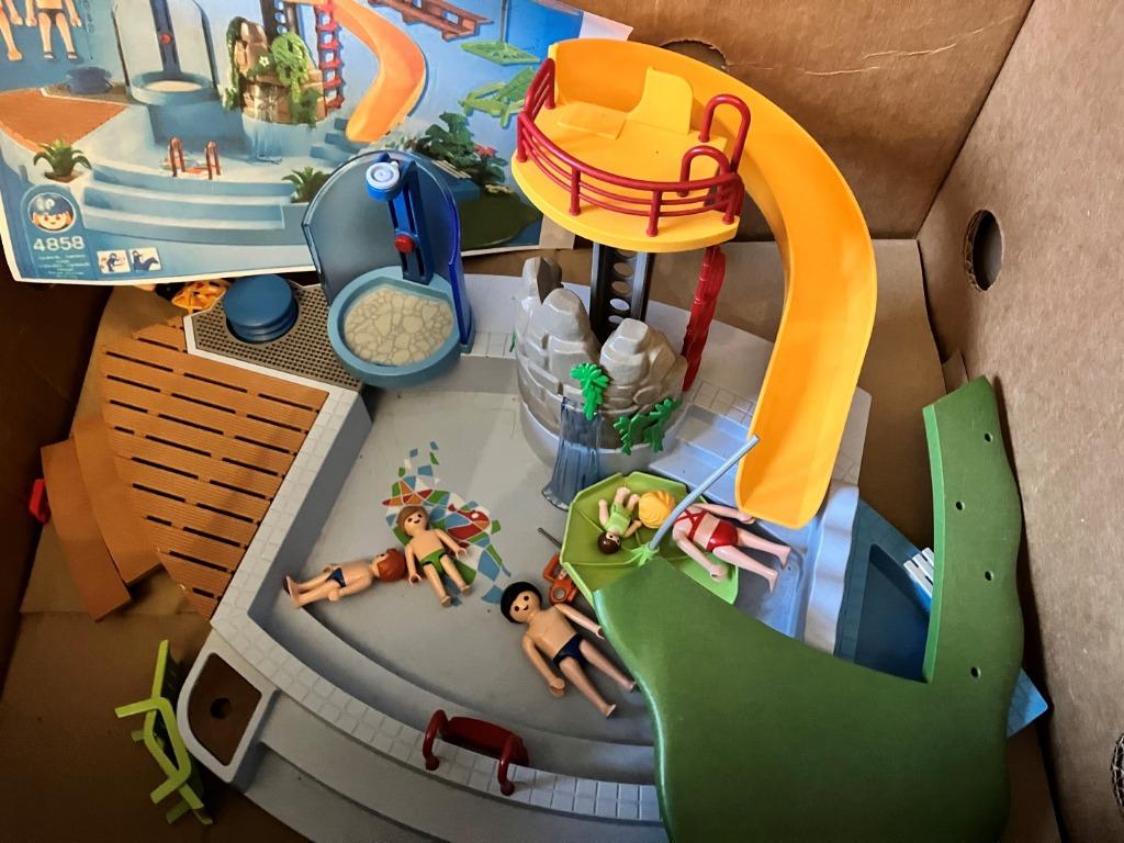 PLAYMOBIL Openluchtwaterbad Met Glijbaan - 4858, Kinderen en Baby's, Speelgoed | Playmobil, Ophalen of Verzenden, Zo goed als nieuw