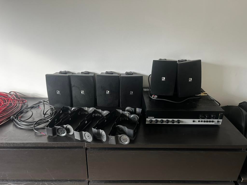 Verterker + 6 buiten boxen met houders, Ophalen, Zo goed als nieuw