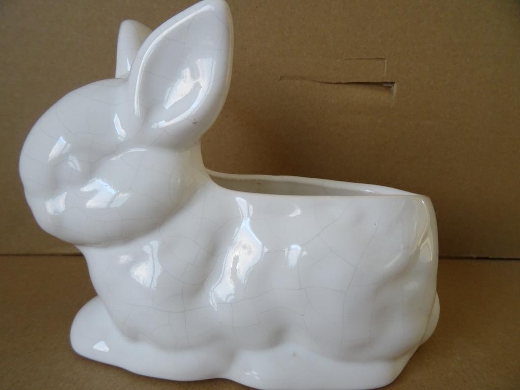 Curiosités lapin de Pâques pour œufs chocolat ou fleurs 14cm, Divers, Pâques, Utilisé, Enlèvement ou Envoi