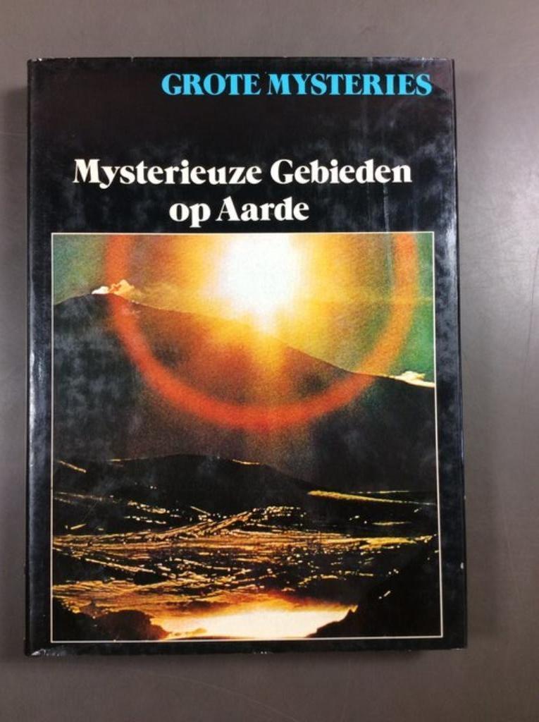 BOEK - Lekturama - Mysterieuze Gebieden op Aarde, UITGEVERIJ LEKTURAMA, Ophalen of Verzenden, Zo goed als nieuw, Los deel