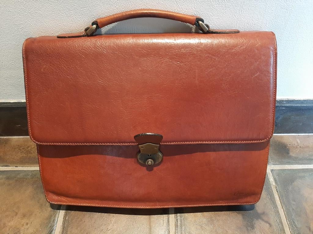 Vintage CORDIZ cognac leren hoesje, Handtassen en Accessoires, Tassen | Schooltassen, Ophalen of Verzenden, Zo goed als nieuw
