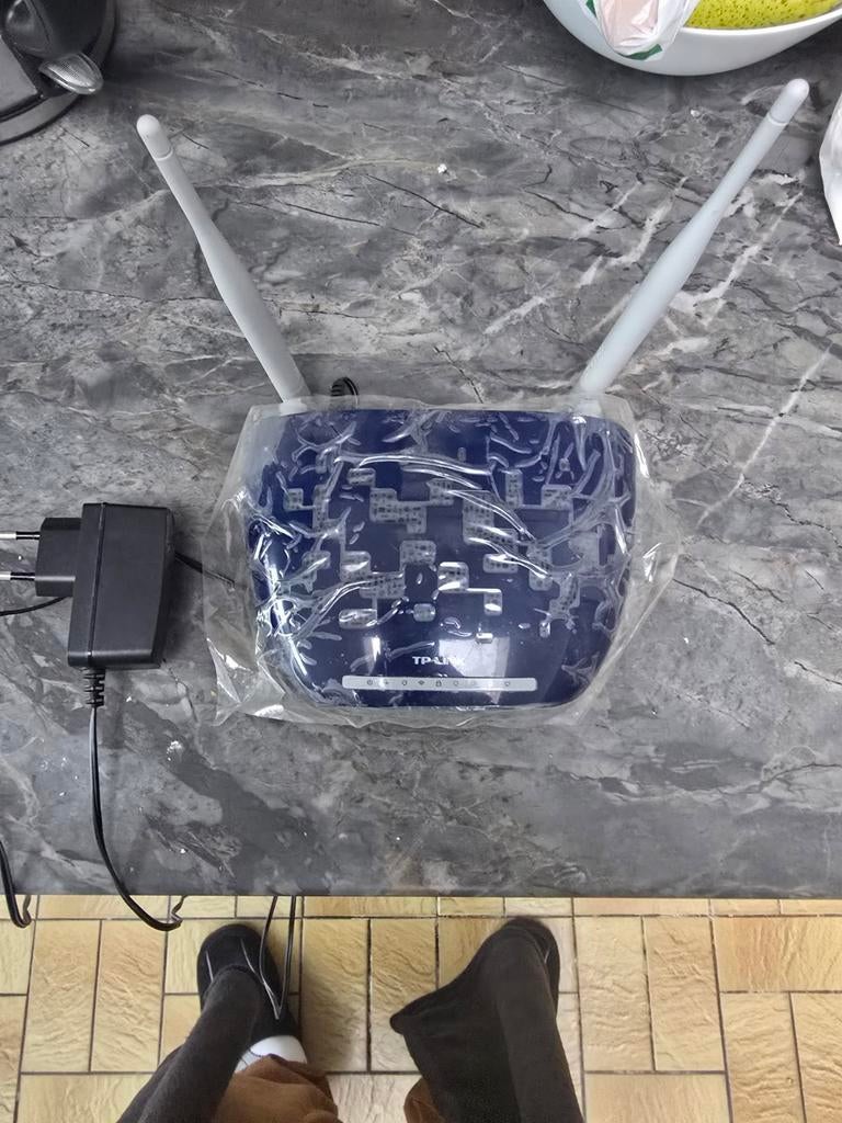 ADSL2-modemrouter van 300 Mbps + WiFi N, Ophalen, Nieuw, Router