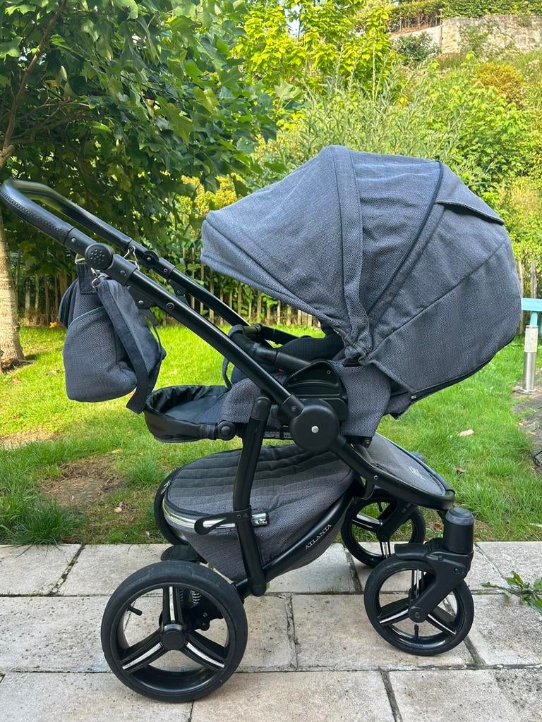 Poussette First Atlanta blu edition, Enfants & Bébés, Enlèvement, Poussette