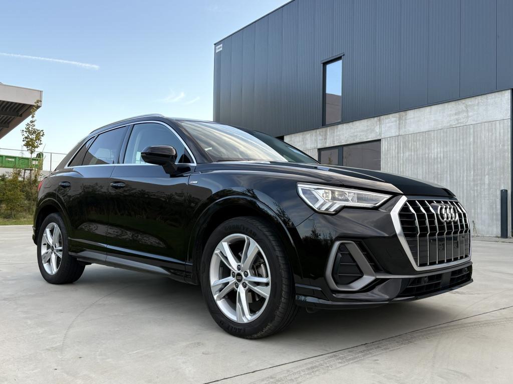 Audi Q3 35 TFSI 2x S line Autom Pano Kamera Trekh Top!, Auto's, 4 cilinders, Zwart, Leder, 5 zetels