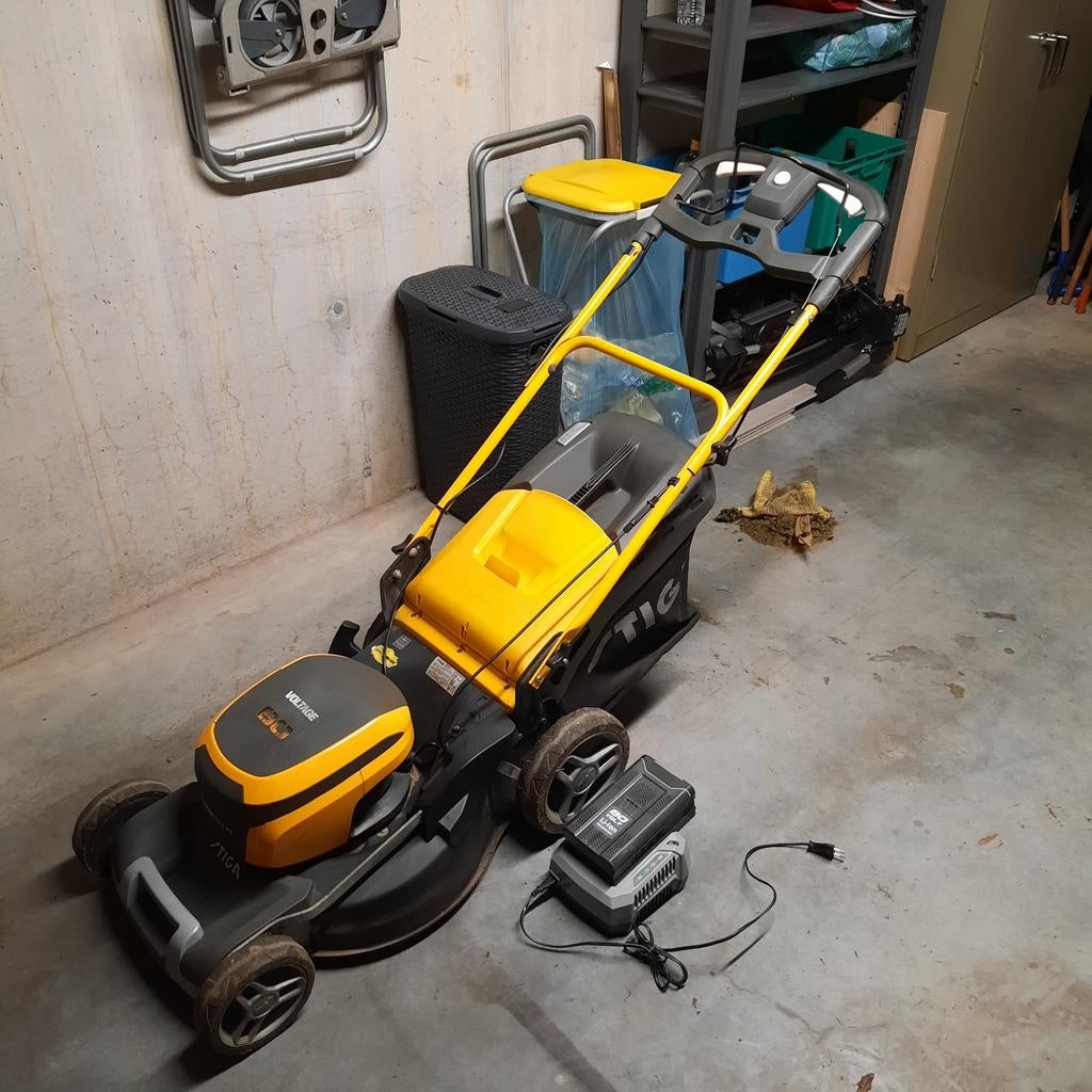Grasmaaier stiga accu 80v9, Tondeuse rotative, Sac de ramassage, Enlèvement, Utilisé