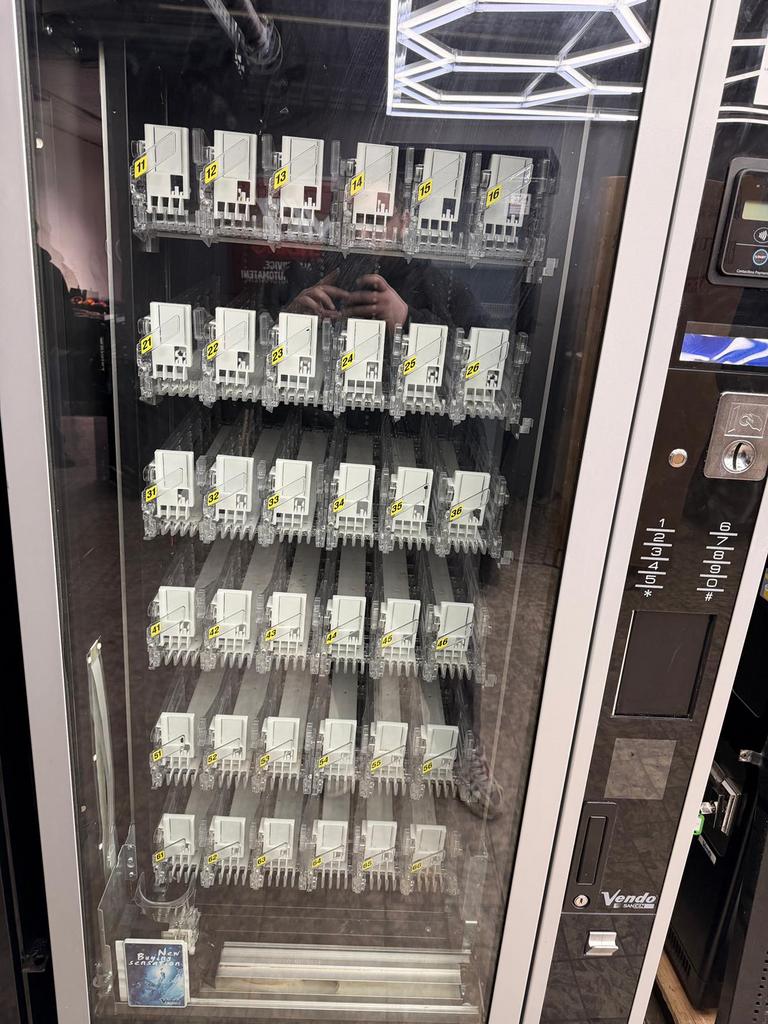 Distributeur de boissons Vendo avec ascenseur, Enlèvement ou Envoi, Comme neuf