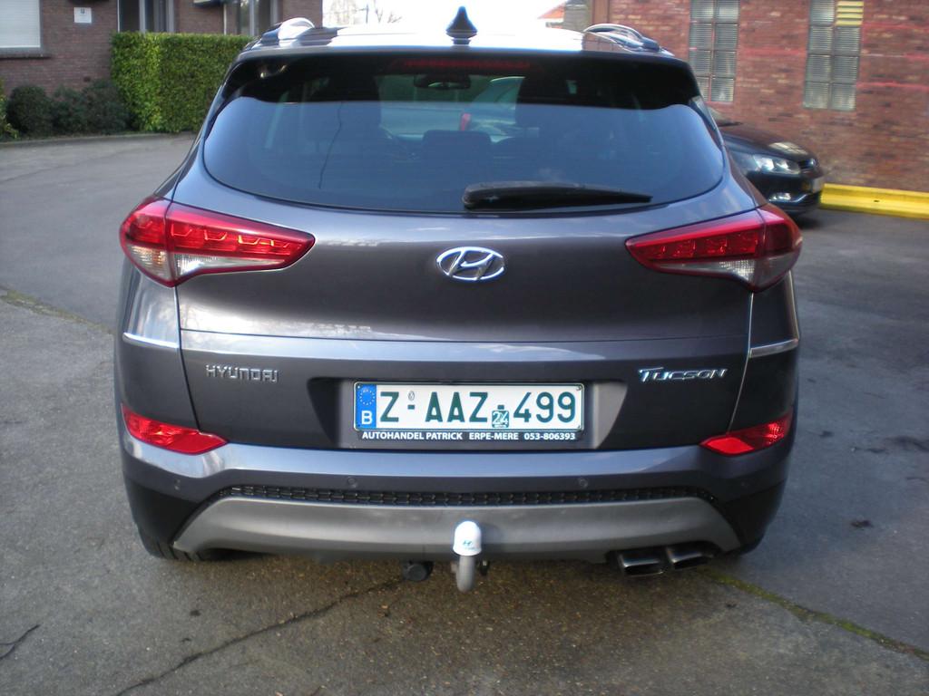Hyundai Tucson AUTOMATIQUE 1.6 I 2WD Executive, Autos, Hyundai, Argent ou Gris, Achat, https://public.car-pass.be/vhr/ab406625-268e-4e76-8b4a-29c49094a7b8