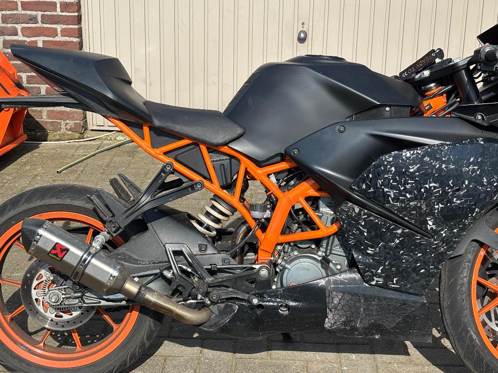 KTM RC 125, Permis Moto A1 minimum, Super Sport, Particulier, Éclairage LED