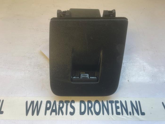 Boîte à gants d'un Alfa Romeo Giulia, Autos : Pièces & Accessoires, Tableau de bord & Interrupteurs, -, 3 mois de garantie, Utilisé