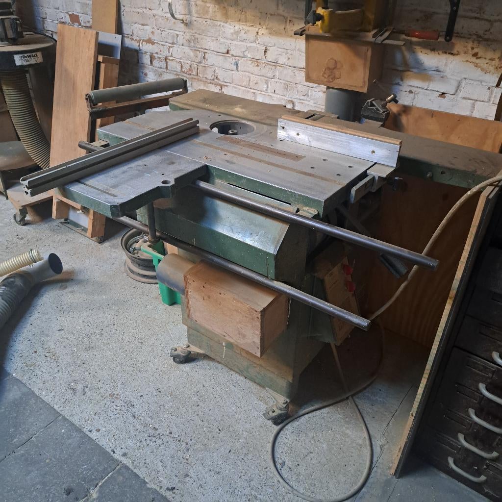 Houtcombiné, Ophalen