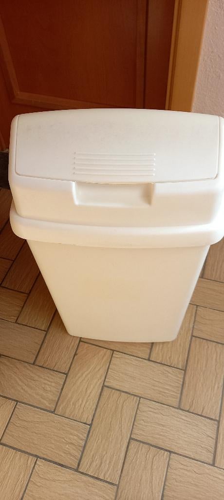 Poubelle, Maison & Meubles, Enlèvement, Utilisé, Synthétique