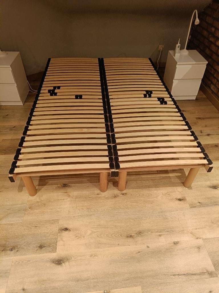 Sommier 140cm bon état, Maison & Meubles, Chambre à coucher | Matelas & Sommiers, Utilisé, Sommier, 140 cm, 200 cm, Deux personnes