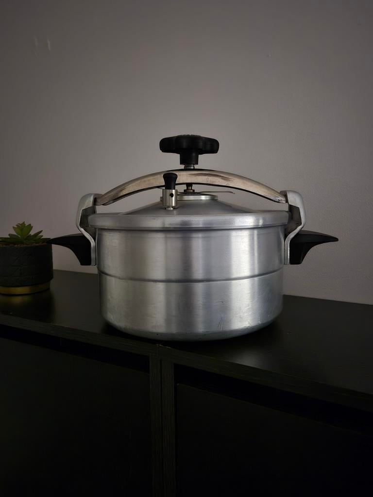 Snelkookpan in nieuwstaat, Ophalen of Verzenden, Zo goed als nieuw