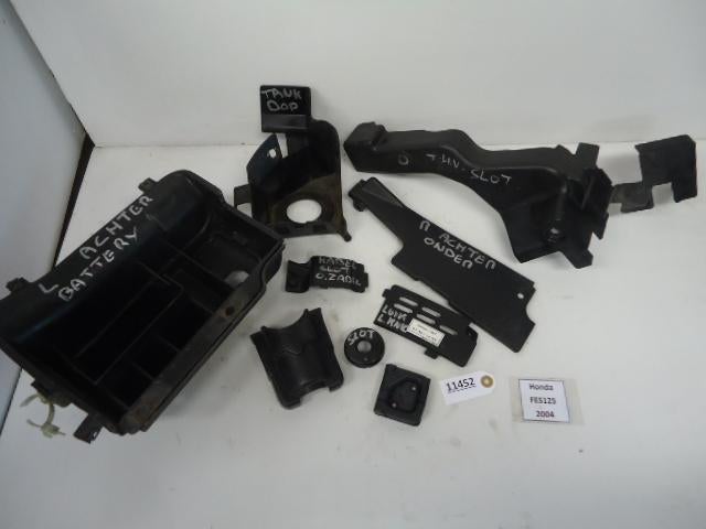 FES125 Pantheon 1997 - 2006 Honda Cover D1-13022, Motoren, Onderdelen | Honda