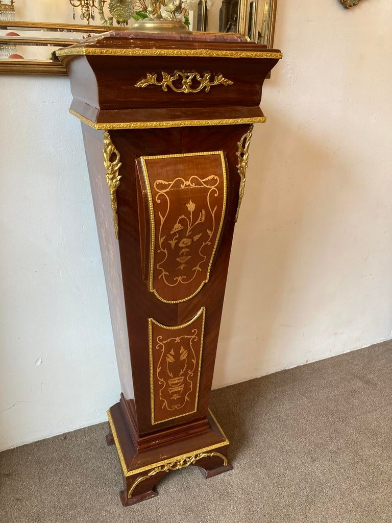 Marqueterie staander 1m17 hoog, Enlèvement