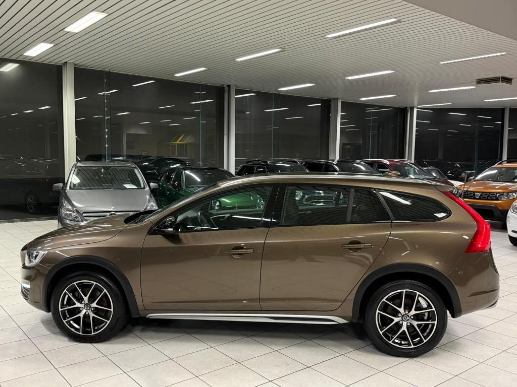 Volvo V60 Cross 2.0D 140kW Euro 6b Année 04/2016,124.000km, Autos, Cuir, Achat, Euro 6, Entreprise