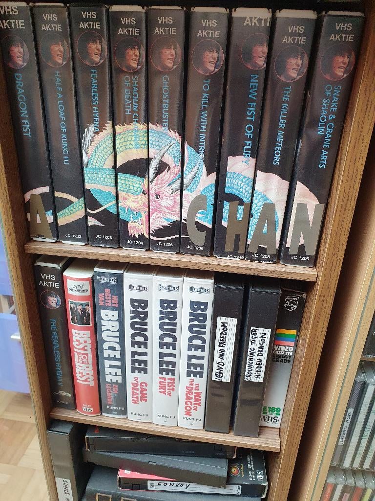 VHS martial arts / kung fu films Bruce Lee / Jackie Chan, Cd's en Dvd's, VHS | Film, Vanaf 12 jaar, Ophalen, Gebruikt, Actie en Avontuur
